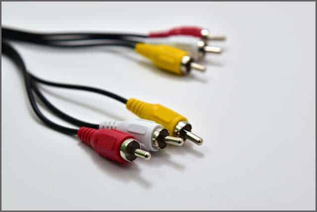 RCA cable plugs