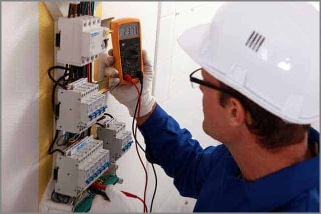 Electrical inspector reading power output