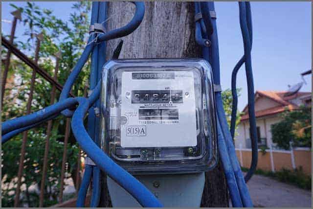 The electricity meter installed on the electricity pole.