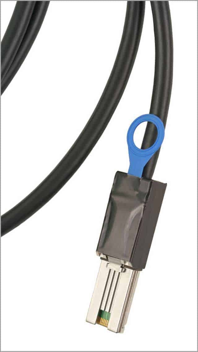 External mini SAS cables for connecting external storage devices to a computer